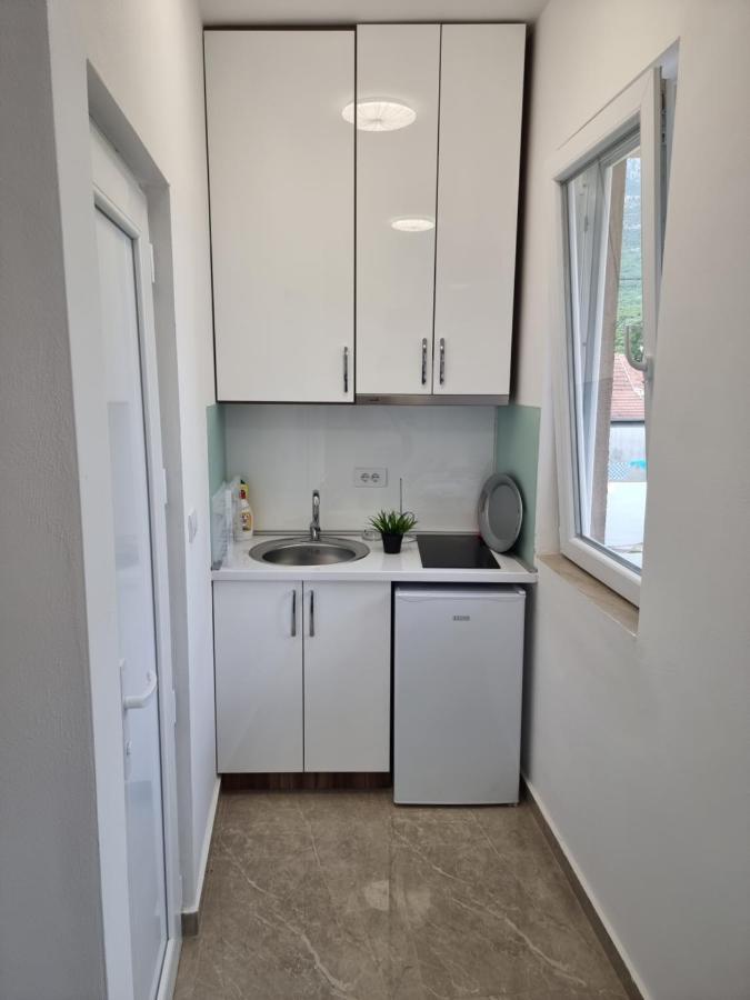 Ebra Lux Apartmani Dobra Voda Exterior foto