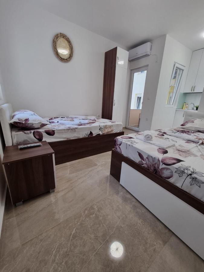 Ebra Lux Apartmani Dobra Voda Exterior foto