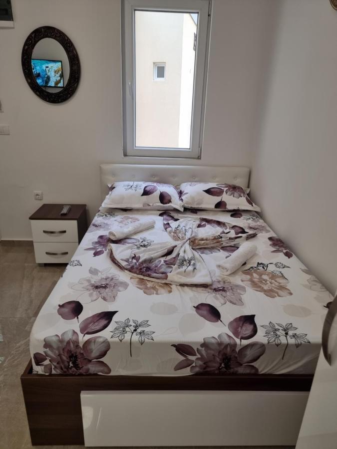 Ebra Lux Apartmani Dobra Voda Exterior foto